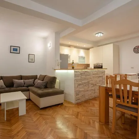 Laura Casa de Férias Zadar