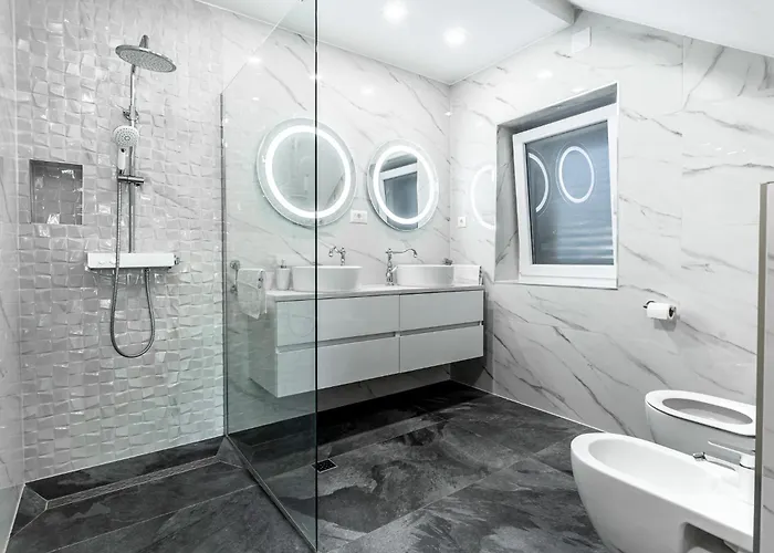 Laura * Ζαντάρ