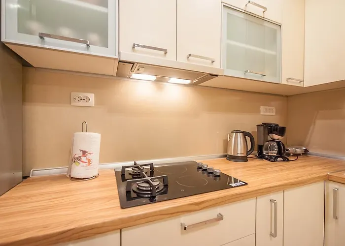 Laura * Ζαντάρ